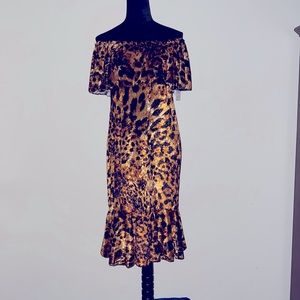 Ladies Crushed Velvet Leopard Print Dress